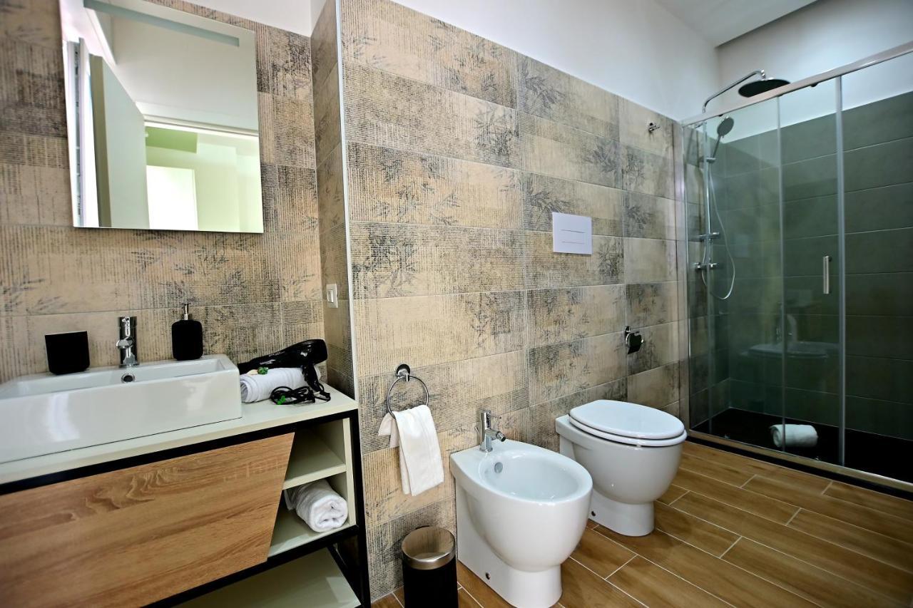 Kore Suites&Apartments ลอกรี ภายนอก รูปภาพ