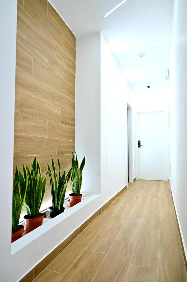 Kore Suites&Apartments ลอกรี ภายนอก รูปภาพ